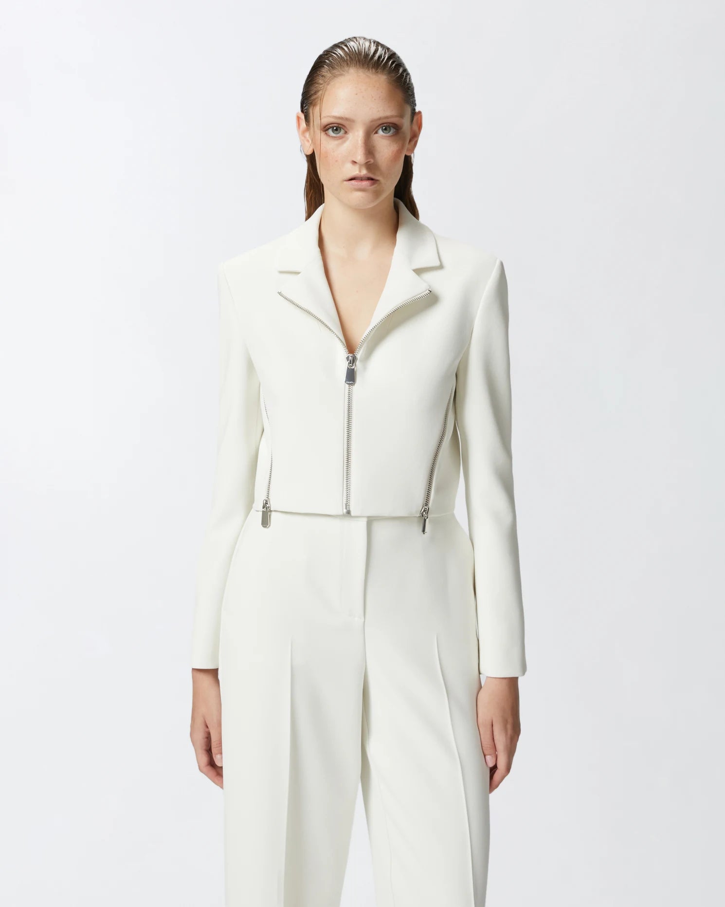 White short jacket with zippers