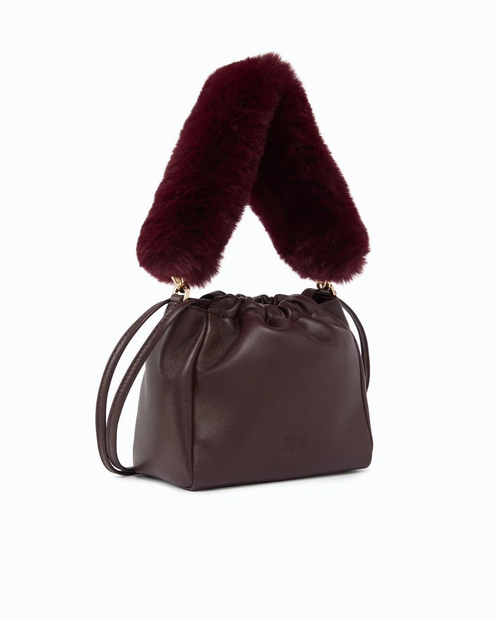 Burgundy bucket bag with chain and fur straps