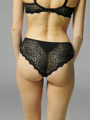 Black lace boyshort panties