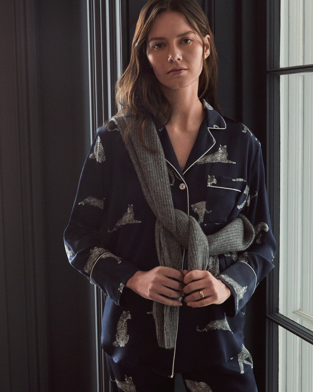 Navy silk long pajama set in Panthere de Nuit