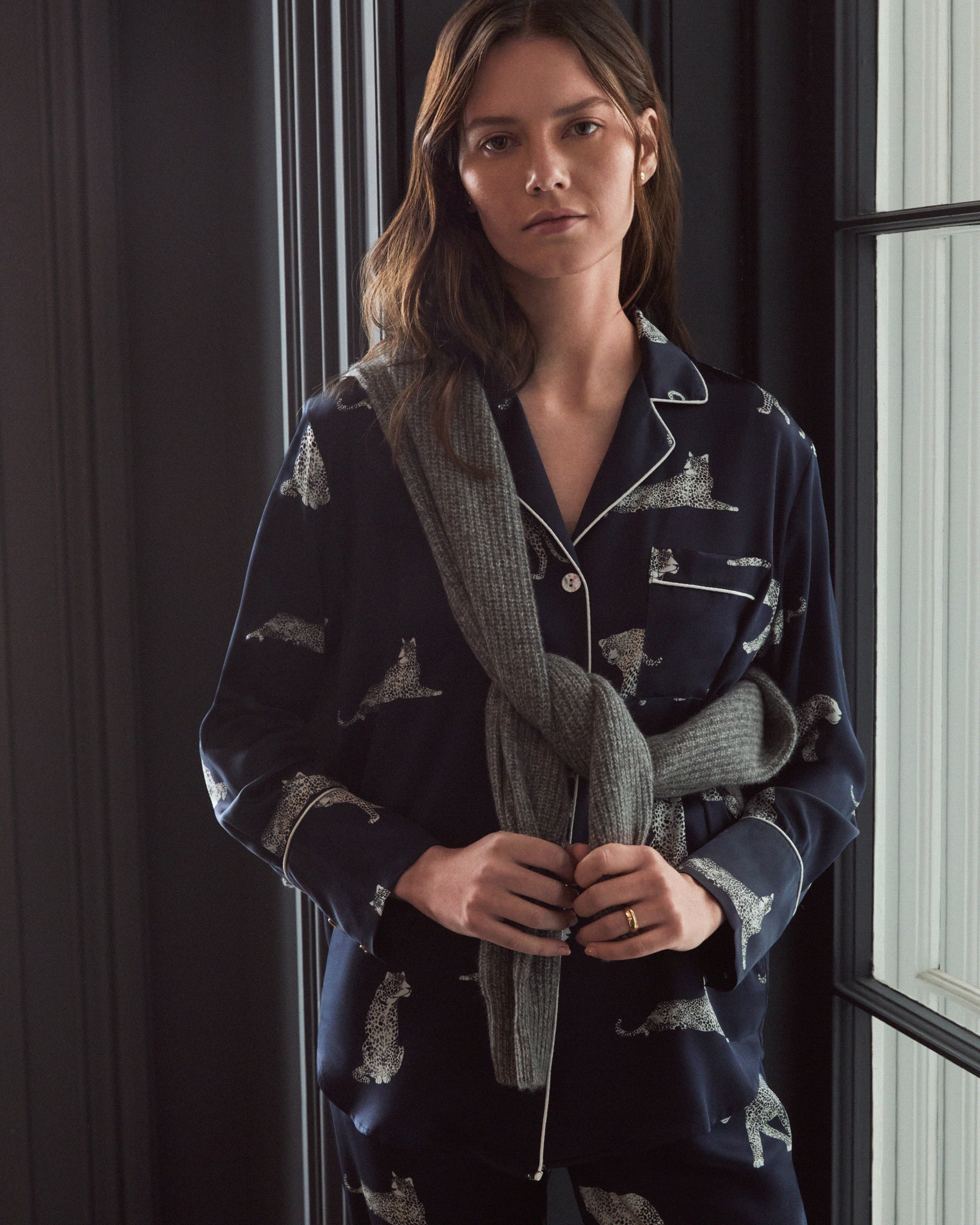 Navy silk long pajama set in Panthere de Nuit