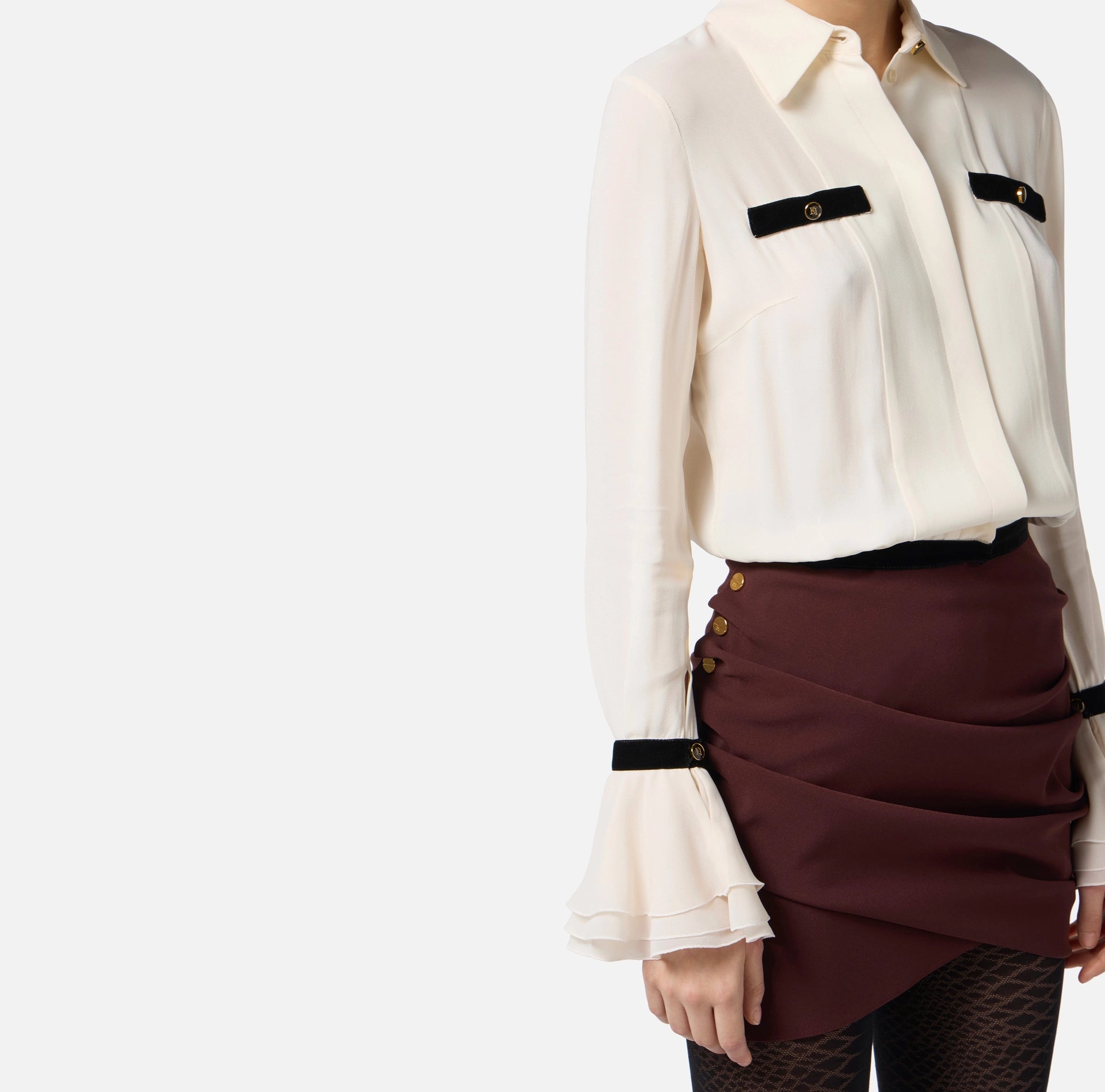 Ivory black short blouse with flared cuffs