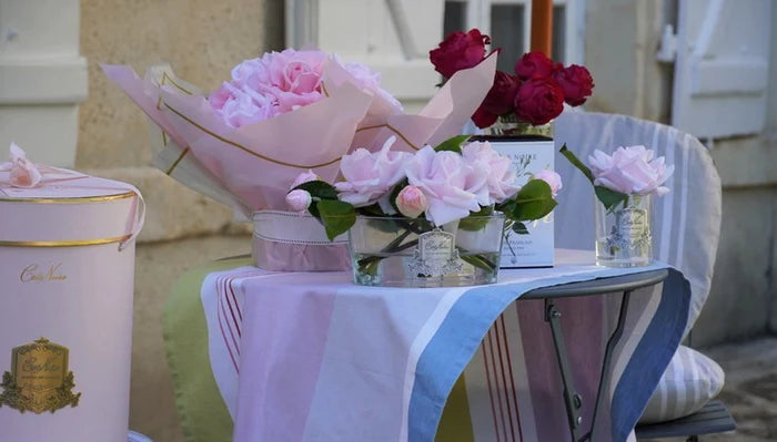 Pink oval luxury roses bouquet diffuser