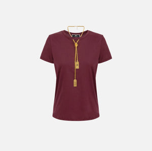 Burgundy cotton T-shirt with necklace