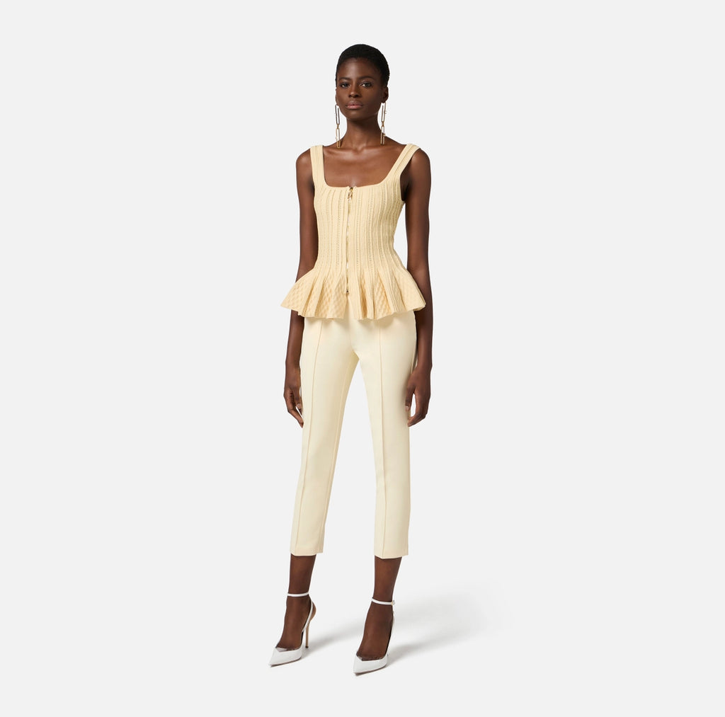 Ivory skinny cropped pants with pockets