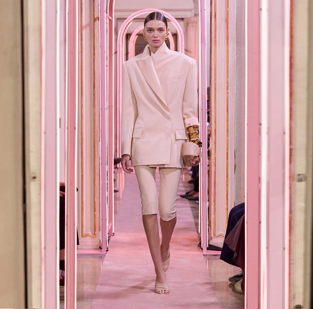 Nude capri slim pants