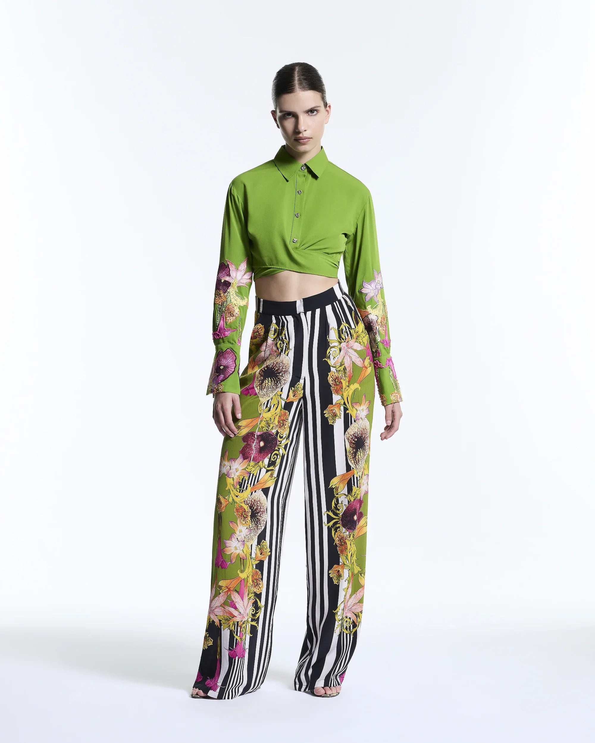 Green long embroidered sleeve croped shirt