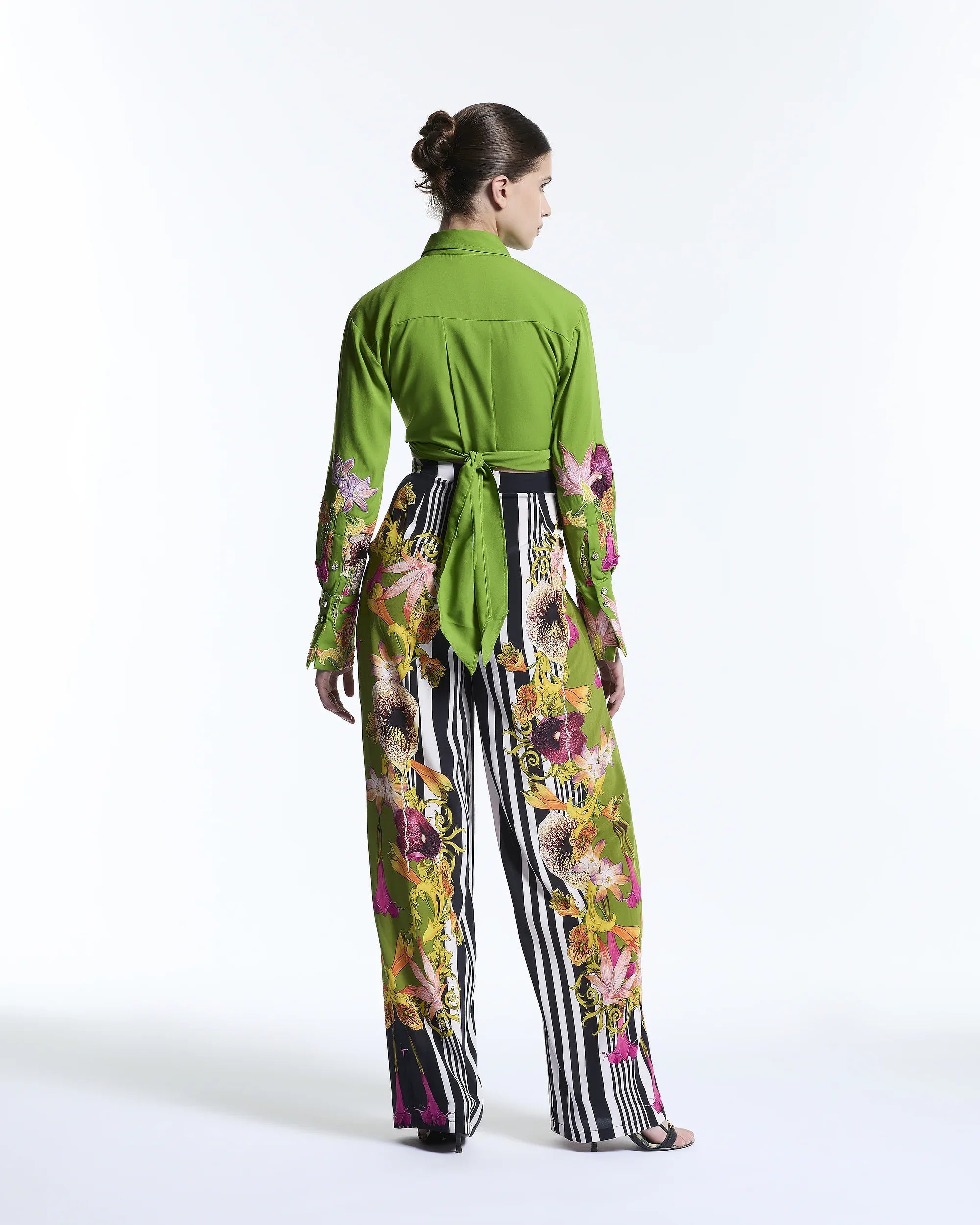 Green long embroidered sleeve croped shirt