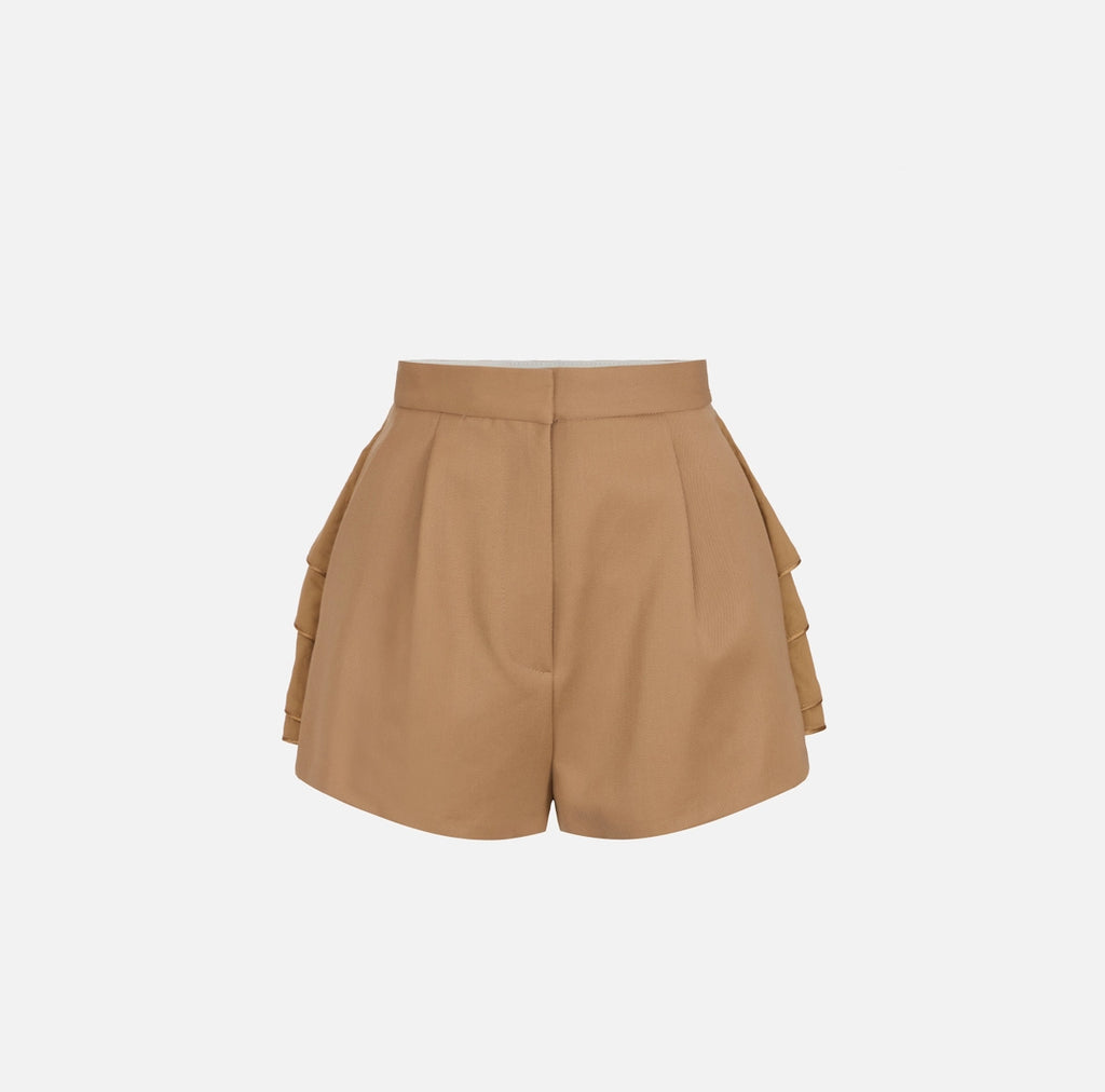 Camel gabardine shorts with ruffles in the back