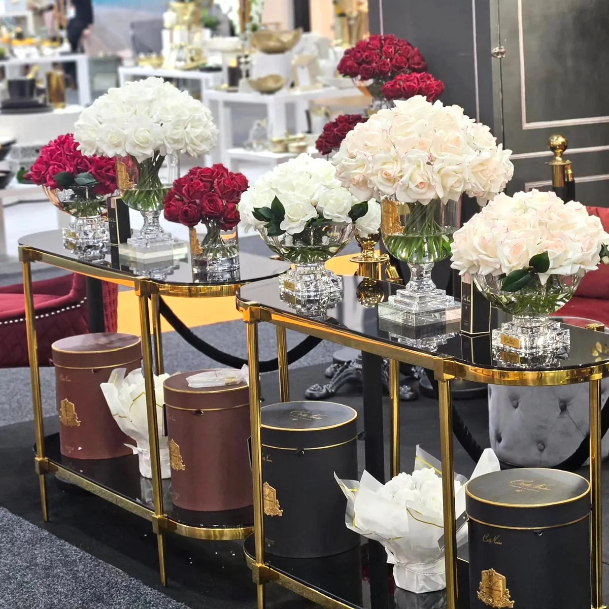 White French rose centerpiece with leaves diffuser