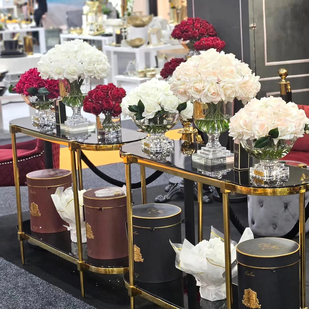 White French rose centerpiece with leaves diffuser