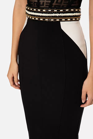 Black white pencil skirt with embroidered band