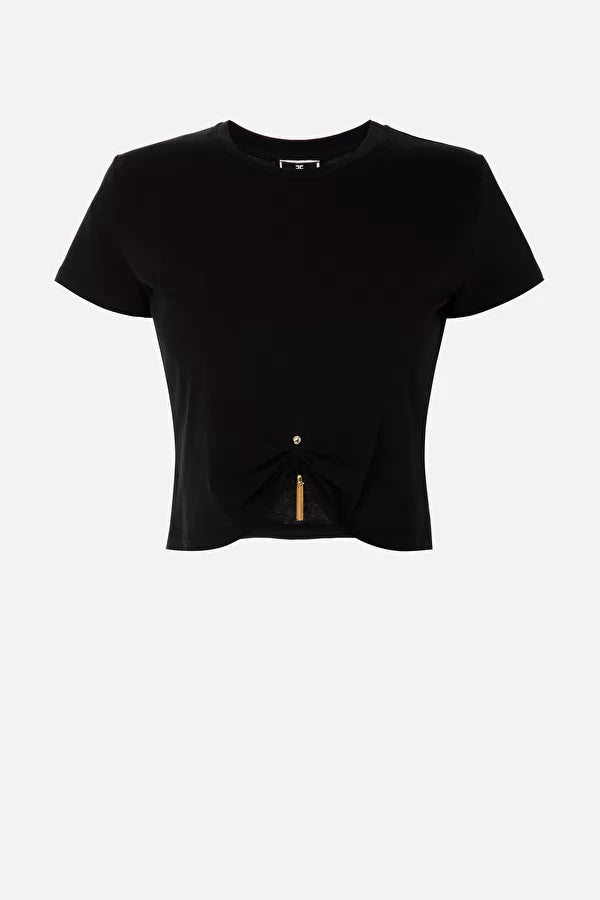 Black cropped t-shirt