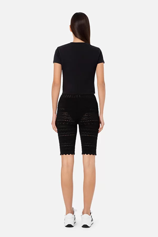 Black cropped t-shirt