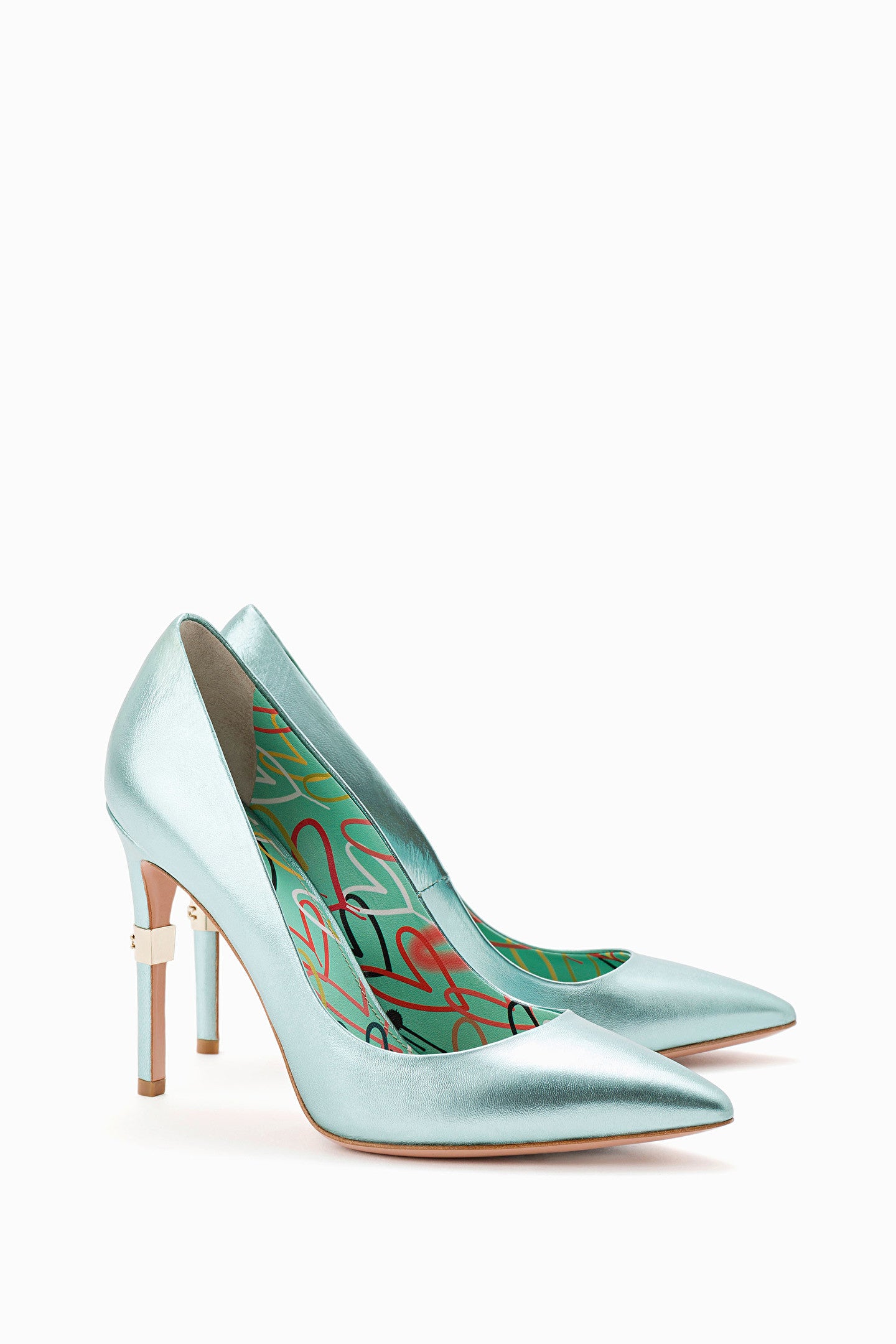 metallic pumps in aquamarine